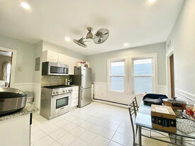 135 Marcella St in Boston, MA - Building Photo