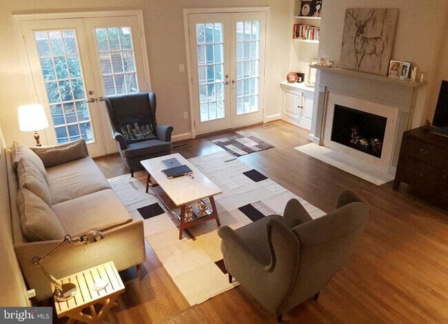4290 Massachusetts Ave NW in Washington, DC - Building Photo - Building Photo