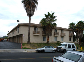 La Paz in Oceanside, CA - Building Photo - Building Photo