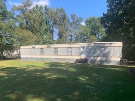 1109 Andrea Dawn Ln in Jacksonville, NC - Building Photo