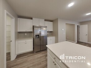 127 Brentwood Dr in Statesville, NC - Building Photo - Building Photo