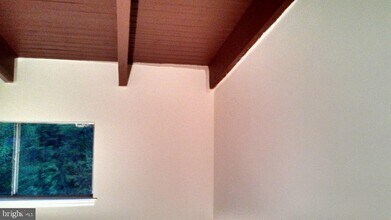 5536 Karen Elaine Dr-Unit -1613 in New Carrollton, MD - Building Photo - Building Photo