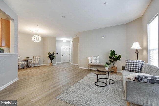 7557 Stoney Run Dr in Severn, MD - Building Photo - Building Photo
