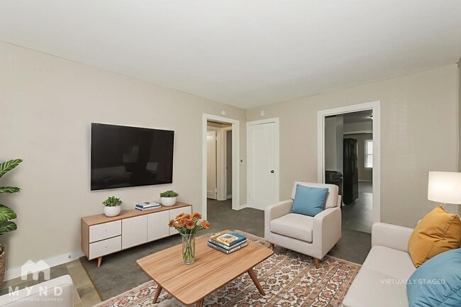 2021 N Drexel Ave in Indianapolis, IN - Foto de edificio - Building Photo