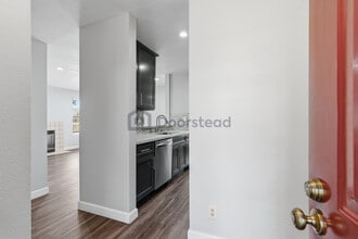 675 Newbury Ln, Unit 241 in Hayward, CA - Foto de edificio - Building Photo