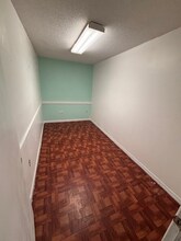 7408 Commerce St in Riverview, FL - Building Photo - Building Photo