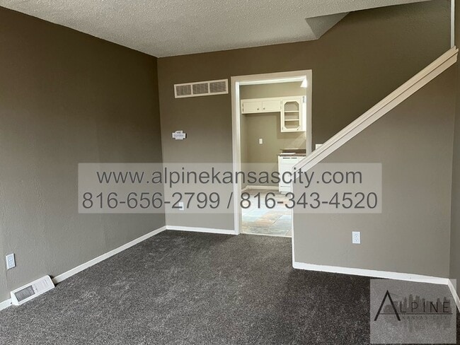 19000 E 18th St N in Independence, MO - Building Photo - Building Photo