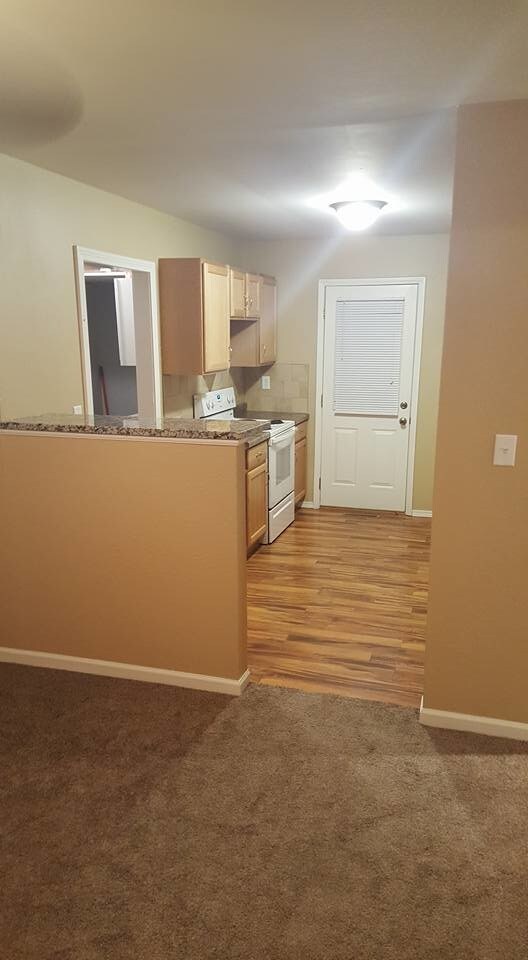 1103 Hillary Ave Rentals in Burlington, IA