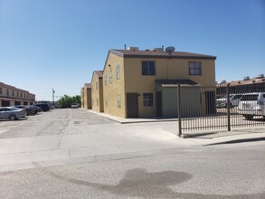 Hidden Grove in El Paso, TX - Building Photo - Building Photo