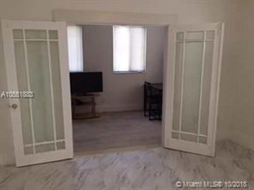 856 SW 6th St in Miami, FL - Building Photo - Building Photo