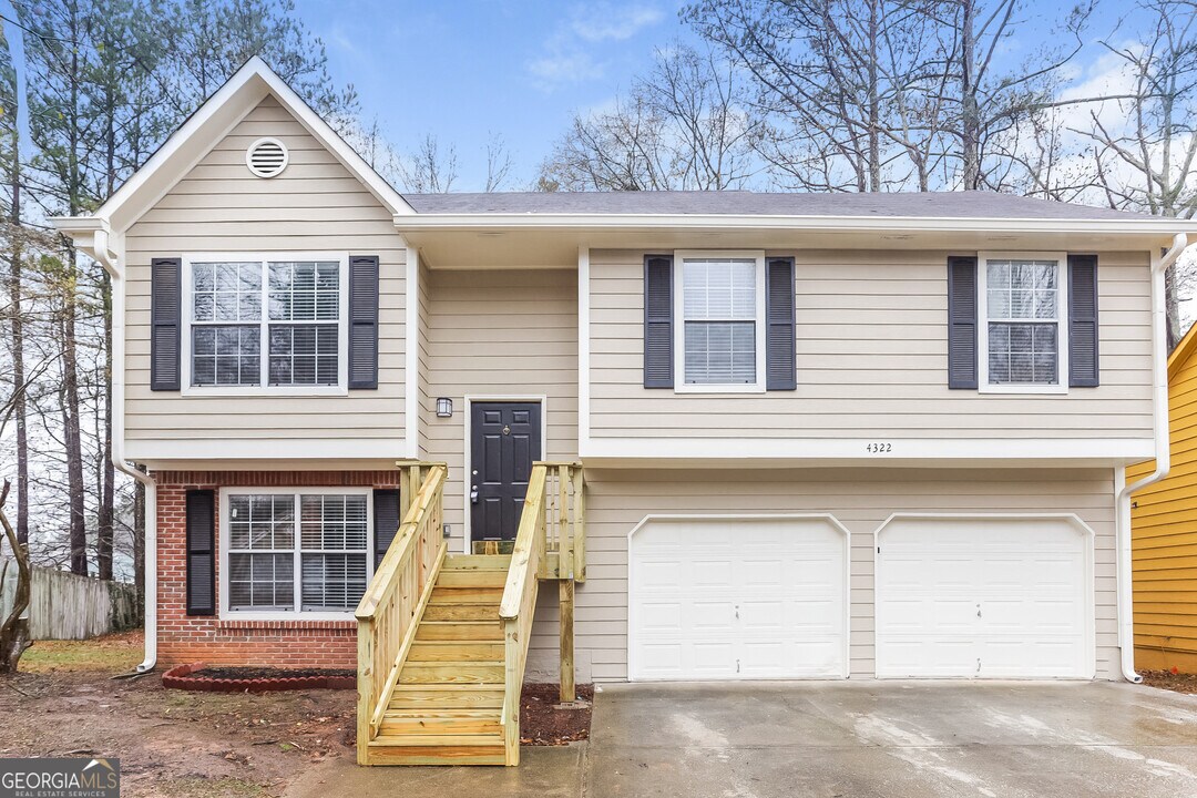 4322 Morningside Dr in Powder Springs, GA - Building Photo