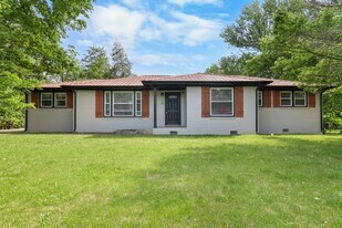 10 Lexington Dr in Clarksville, TN - Building Photo