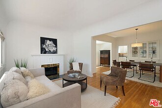 9015 Rosewood Ave in West Hollywood, CA - Building Photo - Building Photo