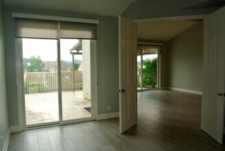 4791 Flying Cloud Way in Carlsbad, CA - Foto de edificio - Building Photo