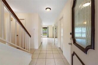 3226 Pebble Lake Dr in Sugar Land, TX - Foto de edificio - Building Photo