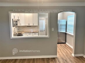 833 61st Ave NE in St. Petersburg, FL - Building Photo - Building Photo