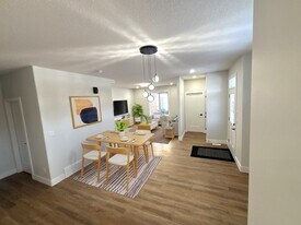 11143-11170 70 Ave NW in Edmonton, AB - Building Photo