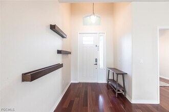 9282 Palm Island Cir in Ft. Myers, FL - Building Photo - Building Photo