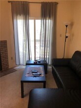 114 E 31st St in Austin, TX - Foto de edificio - Building Photo