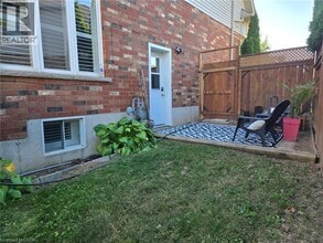 96 Benziger Ln in Hamilton, ON - Building Photo - Building Photo