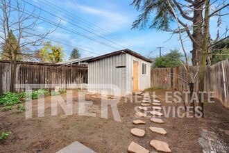 2922 Walnut Ave in Carmichael, CA - Building Photo - Building Photo