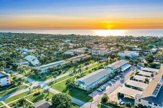 473-412 12th Ave S in Naples, FL - Building Photo - Building Photo