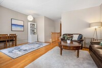 1856 Beacon St, Unit 6A in Brookline, MA - Foto de edificio - Building Photo