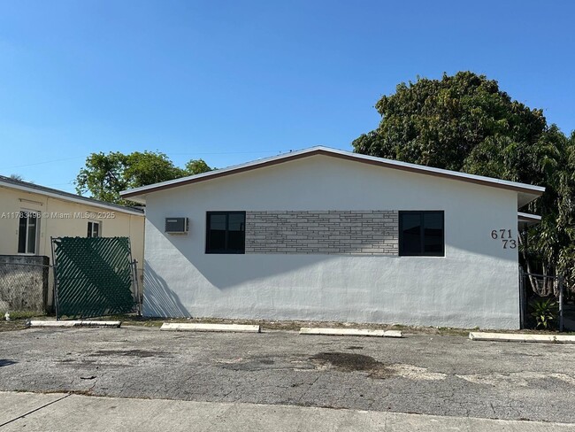 property at 673 W 30th St