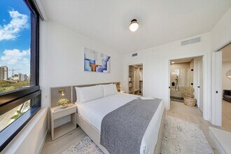 45 NW 1st St in Miami, FL - Building Photo - Building Photo