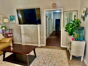 807 Hall St NW in Atlanta, GA - Building Photo - Building Photo