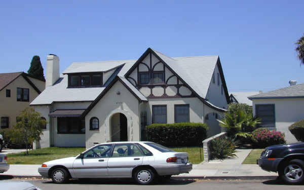 4050 Hamilton St in San Diego, CA - Foto de edificio - Building Photo