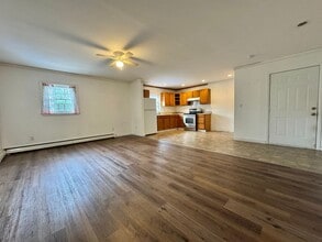 2815 W Church St in Pine Plains, NY - Building Photo - Building Photo
