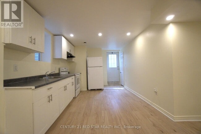 521 Yates Dr in Milton, ON - Building Photo - Building Photo