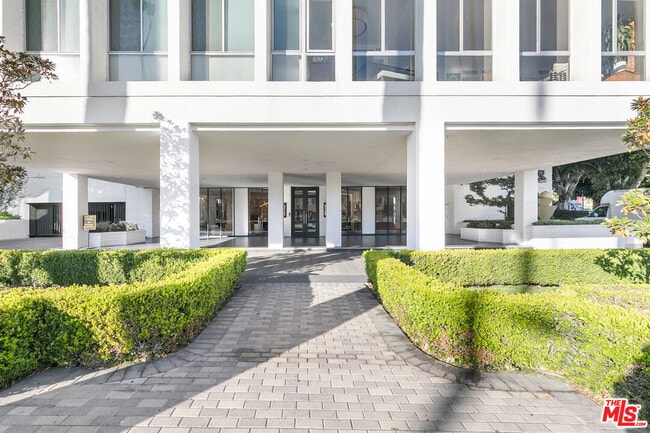 property at 7135 Hollywood Blvd