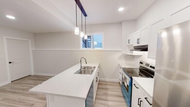 10633 133 Ave in Grande Prairie, AB - Building Photo - Building Photo