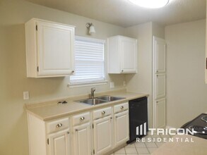 817 Arcadia St in Saginaw, TX - Building Photo - Building Photo