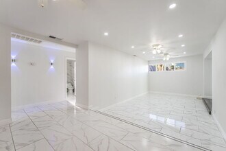 2104 Santa Rita Dr in Las Vegas, NV - Building Photo - Building Photo