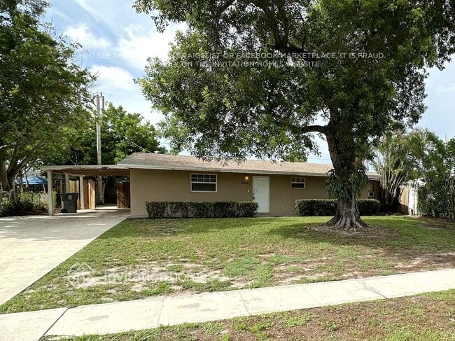 property at 6143 Westover Rd