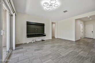 10493 W Bronco Trail in Peoria, AZ - Building Photo - Building Photo