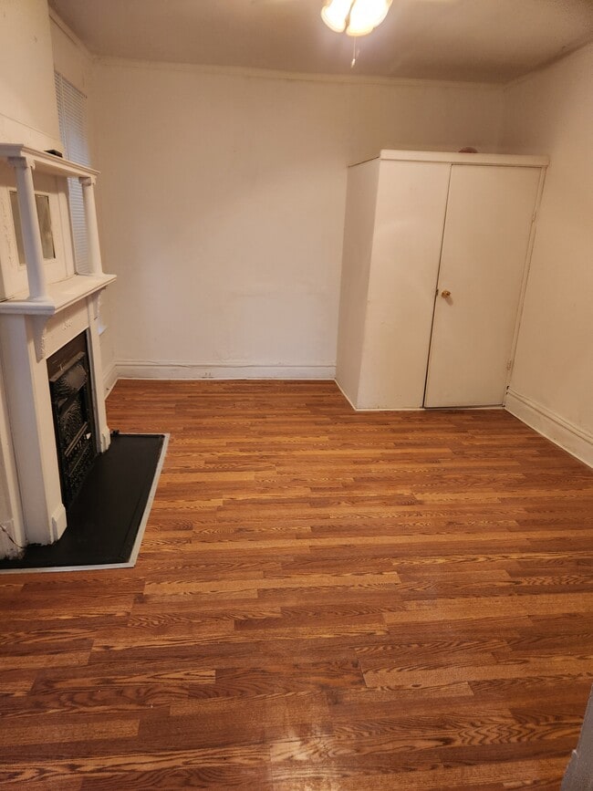 4628 Enright Ave, Unit 2 in St. Louis, MO - Foto de edificio - Building Photo