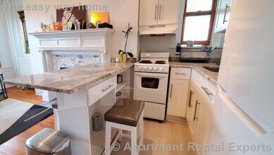 1137 Massachusetts Ave in Cambridge, MA - Building Photo - Building Photo