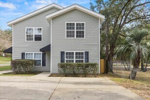 735 Putnam Dr in Tallahassee, FL - Building Photo