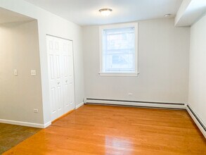 543 W Fullerton Pkwy in Chicago, IL - Building Photo - Building Photo