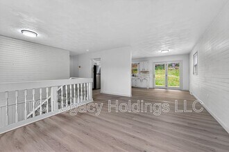 320 Diamond Ave in Morgantown, WV - Building Photo - Building Photo