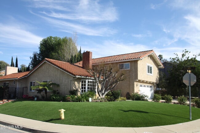 186 Poplar Crest Ave in Thousand Oaks, CA - Building Photo - Building Photo