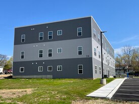 24 S Elm St, Unit 103 in Kutztown, PA - Building Photo