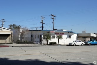 3641 Martin Luther King Jr Blvd in Lynwood, CA - Foto de edificio - Building Photo