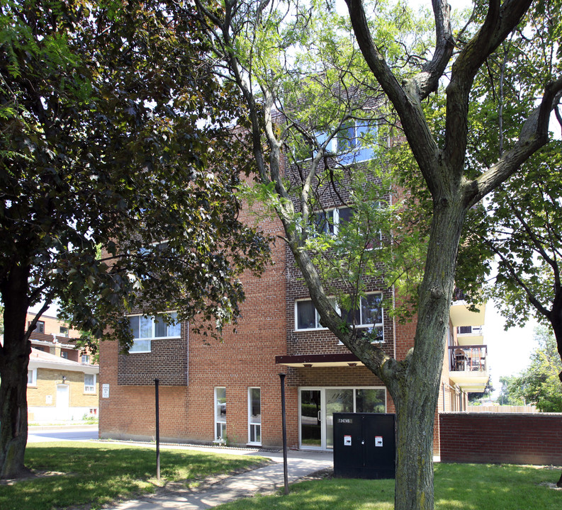 1159 Birchmount Rd in Toronto, ON - Building Photo