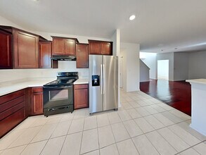 808 Capricorn Dr in Franklin, IN - Building Photo - Building Photo