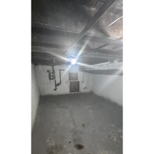 647 S Pulaski St in Baltimore, MD - Foto de edificio - Building Photo